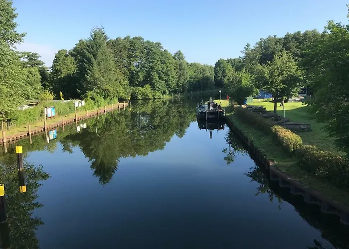 Im Fischersteig * Wustrow (Mecklenburg-Strelitz)